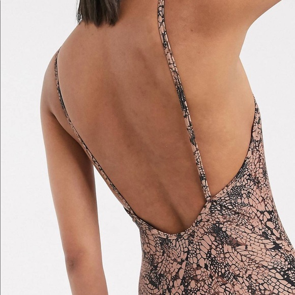 NEW Vero Moda One-Piece Swimsuit with Low Back in Taupe Snake Print - Picture 7 of 8
